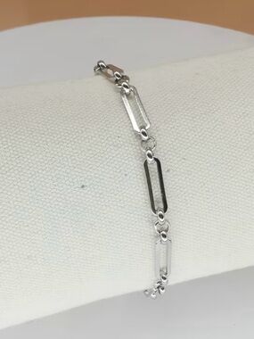 Silver Chain Link Bracelet - Women's Jewelry